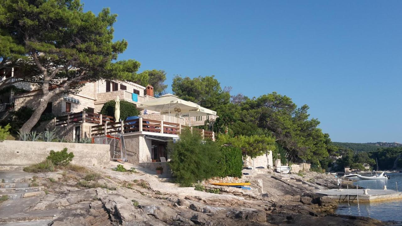 Beachfront House Pope B&B Selca  Zewnętrze zdjęcie