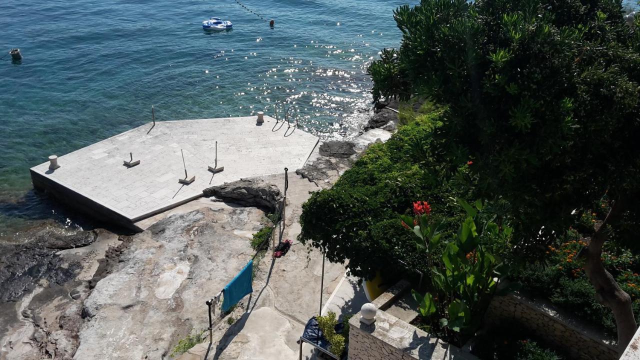 Beachfront House Pope B&B Selca  Zewnętrze zdjęcie
